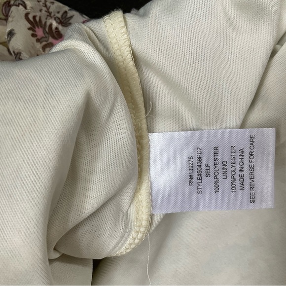 Women’s Dress - Picture 5 of 6